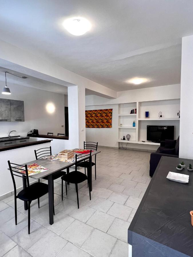 Casa Vacanze Febo Apartment ปาแลร์โม ภายนอก รูปภาพ