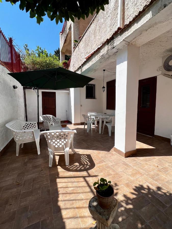Casa Vacanze Febo Apartment ปาแลร์โม ภายนอก รูปภาพ