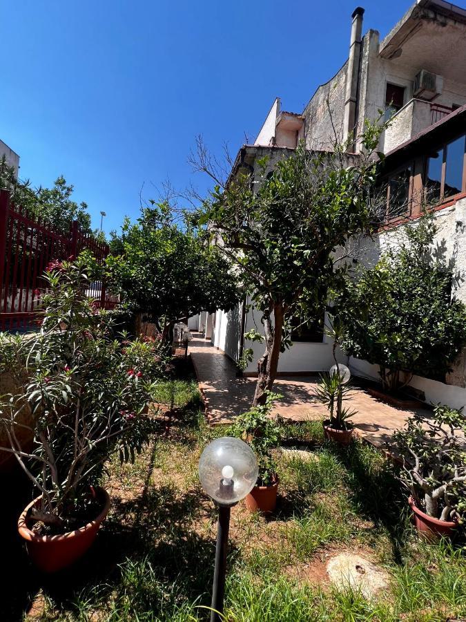Casa Vacanze Febo Apartment ปาแลร์โม ภายนอก รูปภาพ